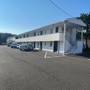 Гостиница Budget Inn Motel Suites Somers Point  Самерс Поинт